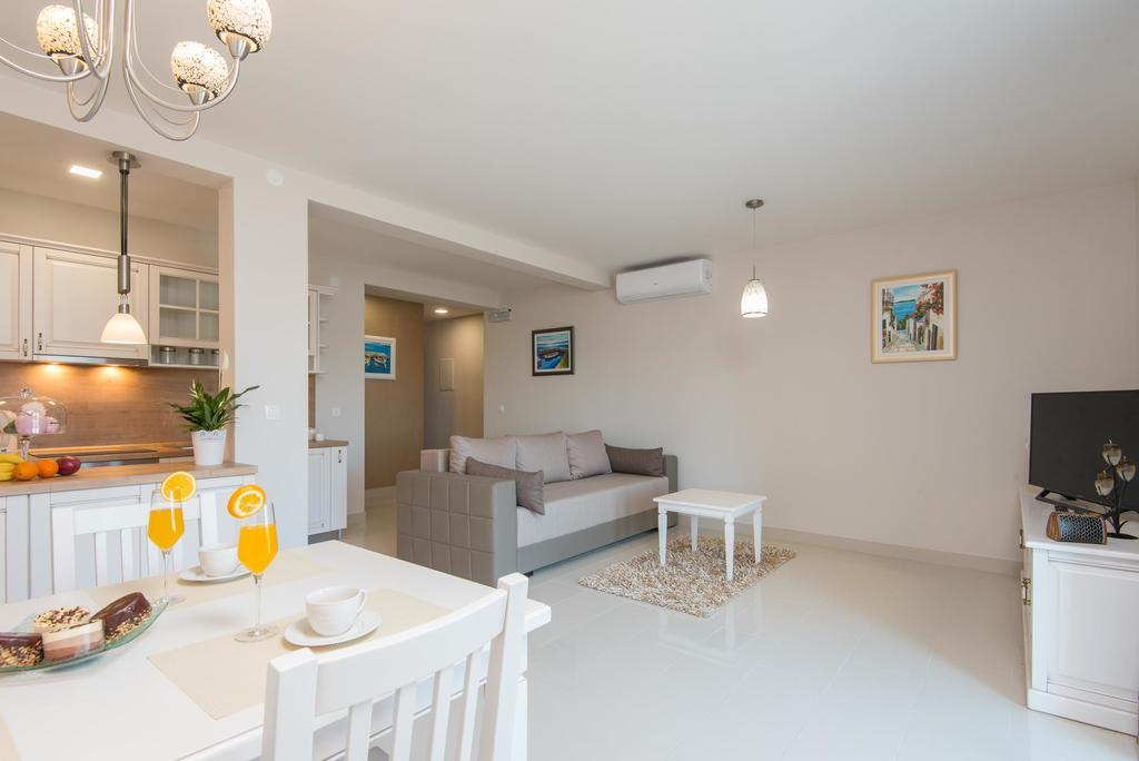 Apartments Villa Stella Orebić Esterno foto