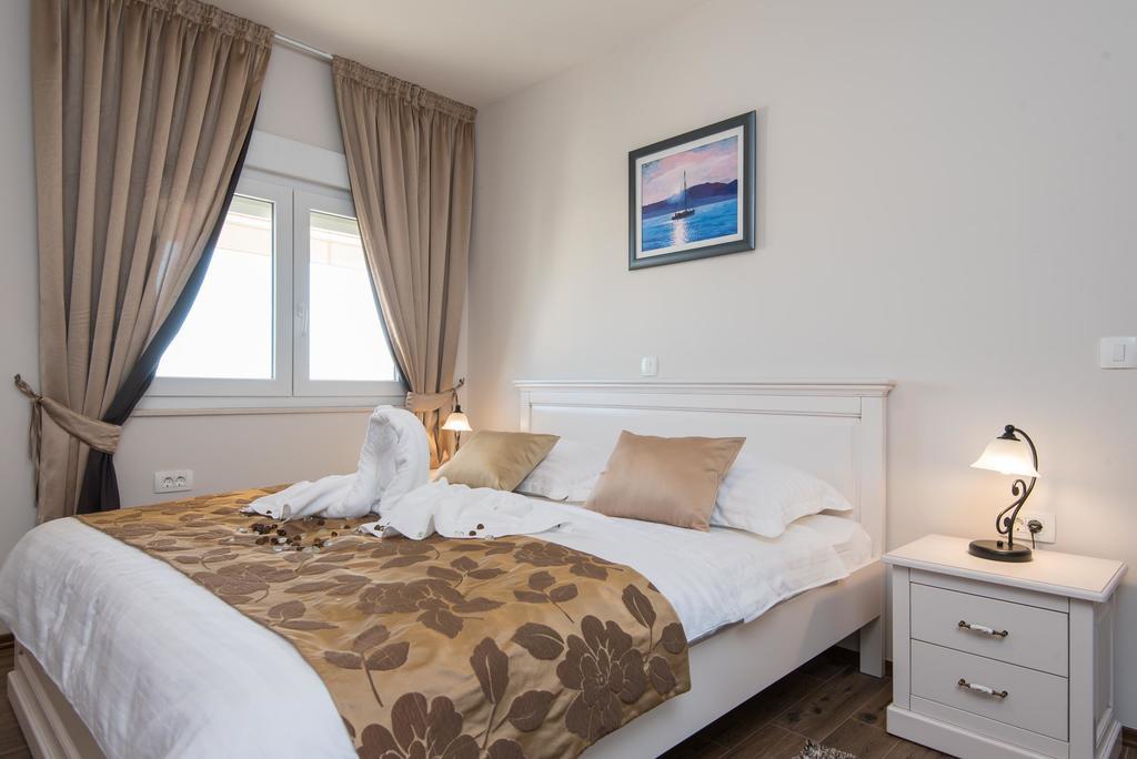 Apartments Villa Stella Orebić Esterno foto