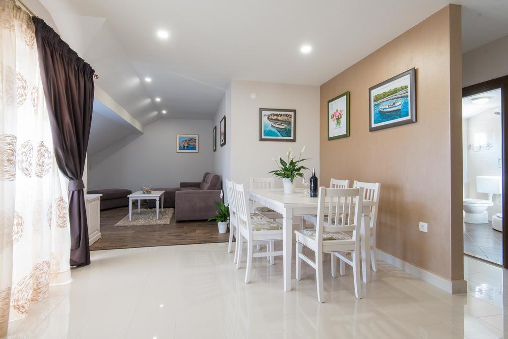 Apartments Villa Stella Orebić Esterno foto
